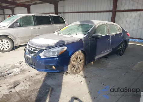 2016 Nissan Altima 2.5 z USA, uszkodzony, nr VIN 1N4AL3AP7GC269751